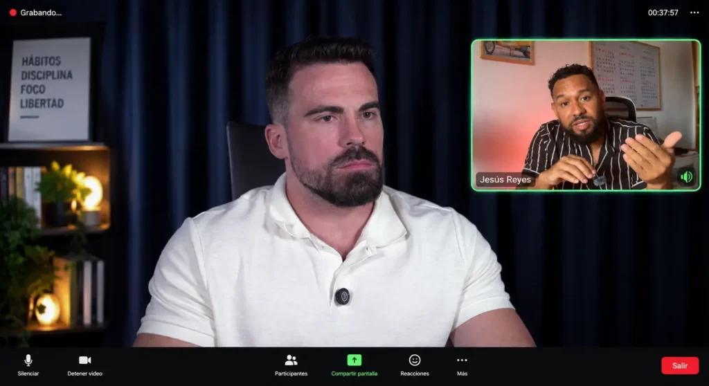 Videollamada entre Miguel Navarro y Jesús Reyes durante una conversación sobre SUPERHUMANO, con Jesús interviniendo en pantalla.